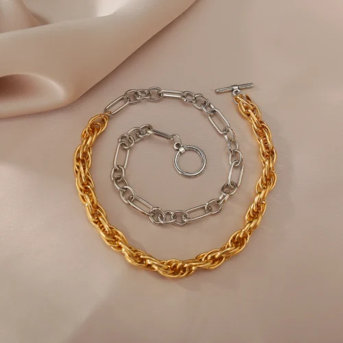 Krypto The bracelet  <strong>Wave</strong> is composed of 3 separate bracelets, instantly completing your outfit and making it extra playful. Match the bracelets with all your other favorite accessories and create a unique Fairy-tale of your own. <ul> <li aria-level="1">Made of premium-quality stainless Steel, it won't tarnish!</li> </ul> <ul> <li aria-level="1">The bracelet is 16.5 cm long and adjustable over 3 cm.</li> </ul> <h6></h6>