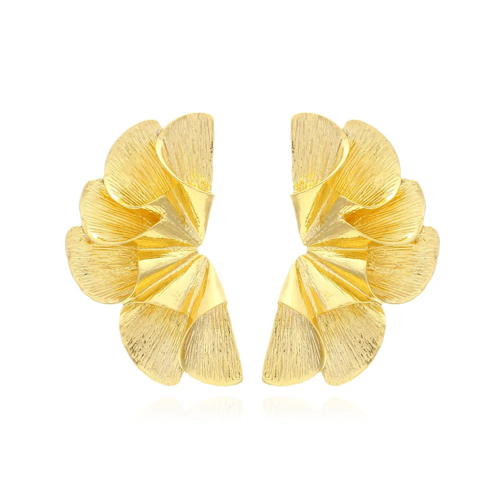 Chamsie Kryptonity rings are <strong>Made of premium stainless steel</strong>, so won’t tarnish! Create your own Kryptonity jewelry combinations to create your style and enrich your Outfits! Available in <strong>Gold</strong>. <strong>5 iteams</strong> Don’t hesitate to tag us on Instagram to show us your beautiful outfits! <strong>@kryptonity-official</strong>