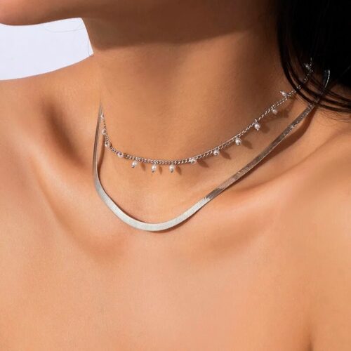 Monica The bracelet  <strong>Wave</strong> is composed of 3 separate bracelets, instantly completing your outfit and making it extra playful. Match the bracelets with all your other favorite accessories and create a unique Fairy-tale of your own. <ul> <li aria-level="1">Made of premium-quality stainless Steel, it won't tarnish!</li> </ul> <ul> <li aria-level="1">The bracelet is 16.5 cm long and adjustable over 3 cm.</li> </ul> <h6></h6>
