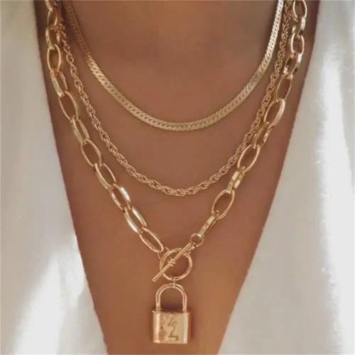 Hild Gold Necklaces