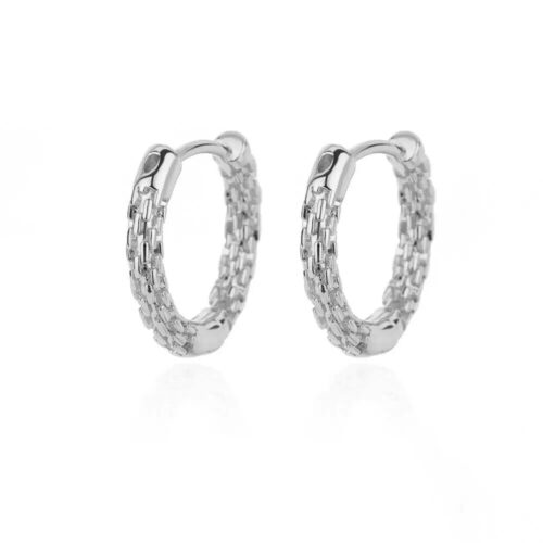 Magic The bracelet  <strong>Wave</strong> is composed of 3 separate bracelets, instantly completing your outfit and making it extra playful. Match the bracelets with all your other favorite accessories and create a unique Fairy-tale of your own. <ul> <li aria-level="1">Made of premium-quality stainless Steel, it won't tarnish!</li> </ul> <ul> <li aria-level="1">The bracelet is 16.5 cm long and adjustable over 3 cm.</li> </ul> <h6></h6>